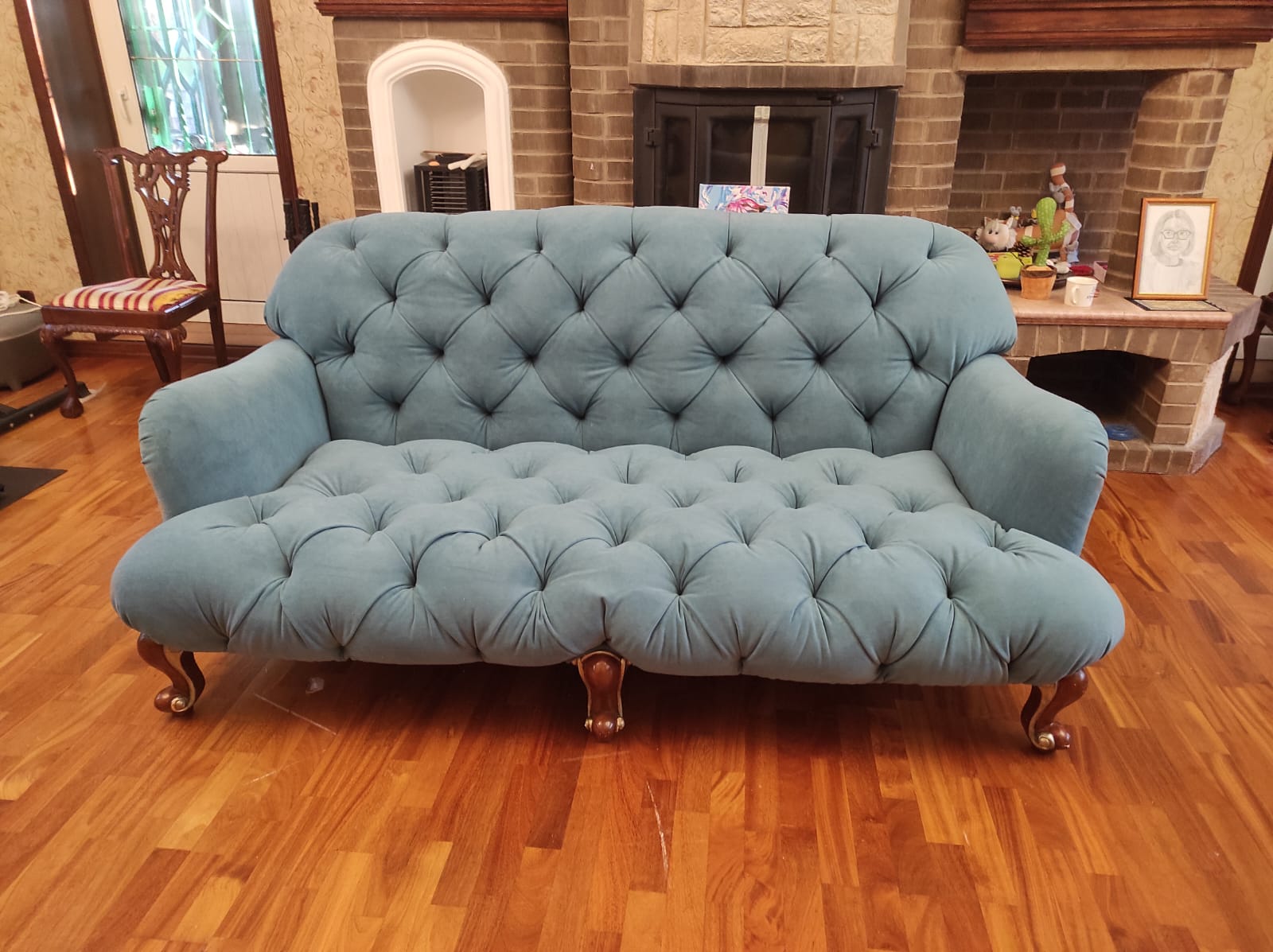 Обивка дивана. Короча